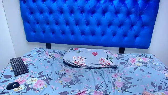 Snapshot of Amberdiamondmmm chatting on December 2025 07:46:01 PM Amberdiamondmmm online show from December 2025 07:46:01 PM