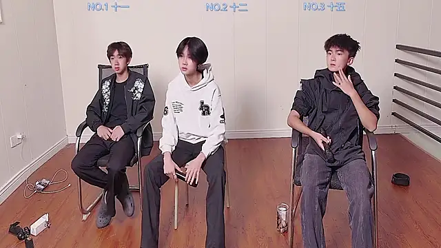 Snapshot of hyboys chatting on October 2025 10:50:02 AM hyboys online show from October 2025 10:50:02 AM