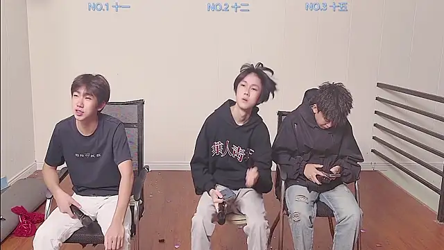 Snapshot of hyboys chatting on October 2025 10:12:01 AM hyboys online show from October 2025 10:12:01 AM