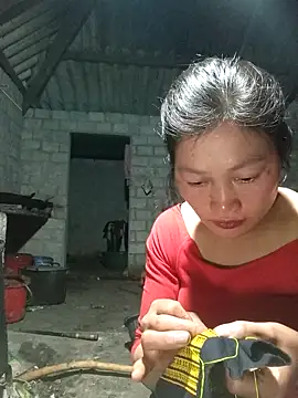 siusiu-00 online show from October 2025 01:32:01 PM