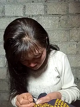 siusiu-00 online show from November 2025 01:22:01 PM