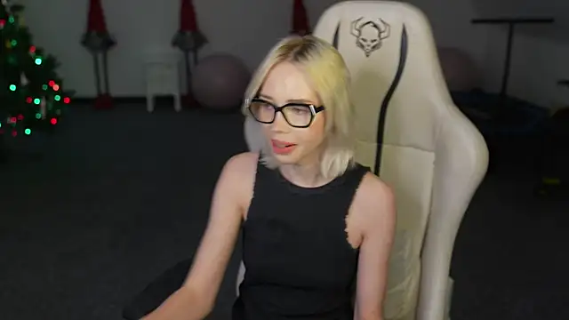 Snapshot of Jessica_start chatting on December 2025 11:14:01 AM Jessica start online show from December 2025 11:14:01 AM