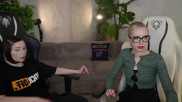 Snapshot of Jessica_start chatting on November 2025 11:32:01 AM Jessica start online show from November 2025 11:32:01 AM