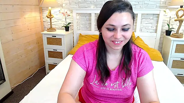 Snapshot of Soft_Lilly chatting on November 2025 06:12:01 AM Soft Lilly online show from November 2025 06:12:01 AM