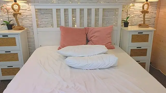 Soft Lilly online show from April 2026 05:34:01 AM