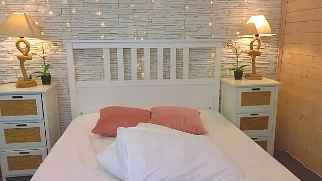 Soft Lilly online show from February 2026 06:22:01 AM