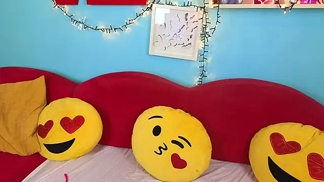 Soft Lilly online show from February 2026 06:12:02 AM