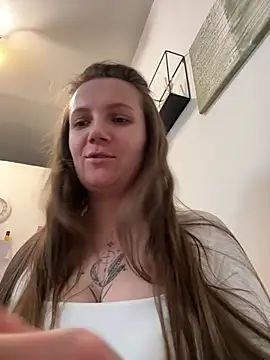 Amy  Leee  online show from February 2026 01:53:01 PM