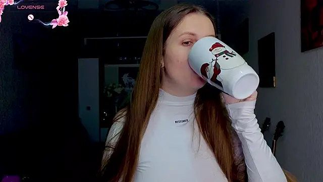 Amy  Leee  online show from October 2025 12:17:01 PM