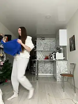 Amy  Leee  online show from April 2026 03:04:01 PM