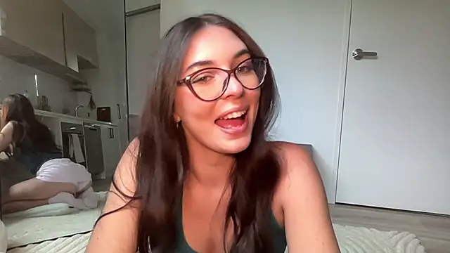 mollyy2006 online show from March 2026 12:15:02 AM