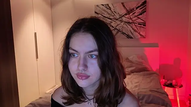 Miraa Belle online show from October 2025 04:43:02 PM