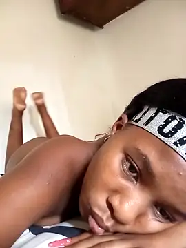 Snapshot of sexy-Noxy chatting on February 2026 12:14:02 PM sexy-Noxy online show from February 2026 12:14:02 PM