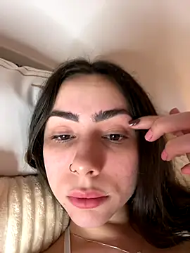 Snapshot of Baby_Mia_pires chatting on October 2025 02:32:01 AM Baby Mia pires online show from October 2025 02:32:01 AM