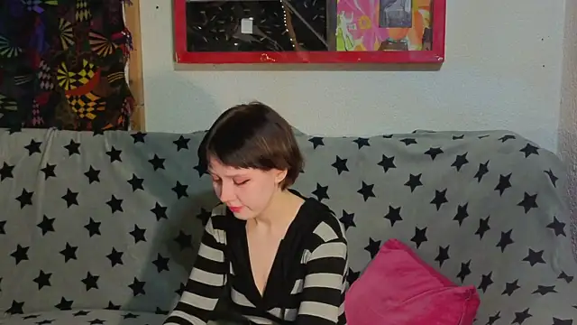 Snapshot of ReincarnatedAngel chatting on October 2025 04:39:01 PM ReincarnatedAngel online show from October 2025 04:39:01 PM