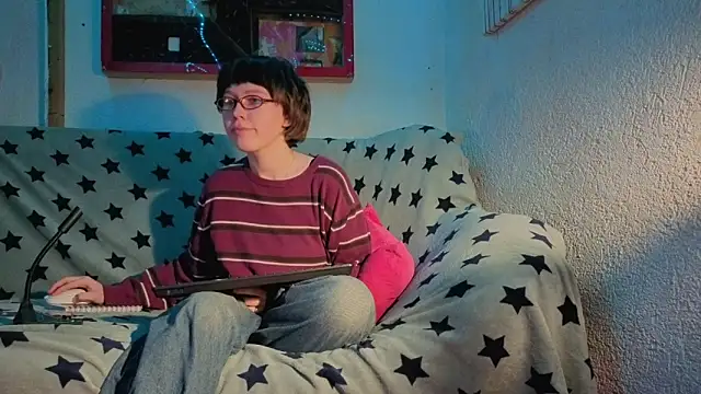 Snapshot of ReincarnatedAngel chatting on October 2025 05:54:01 PM ReincarnatedAngel online show from October 2025 05:54:01 PM