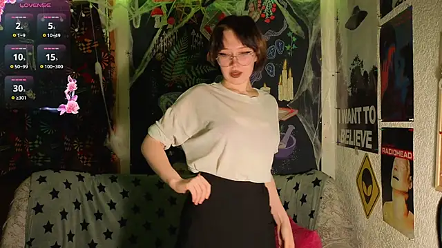 Snapshot of ReincarnatedAngel chatting on November 2025 09:48:01 PM ReincarnatedAngel online show from November 2025 09:48:01 PM