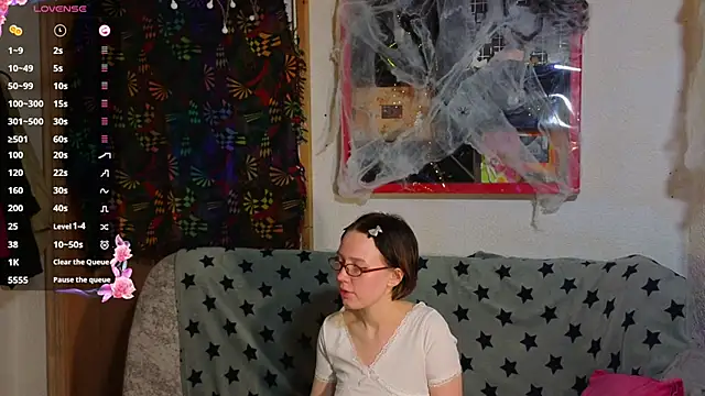 Snapshot of ReincarnatedAngel chatting on November 2025 02:26:02 AM ReincarnatedAngel online show from November 2025 02:26:02 AM