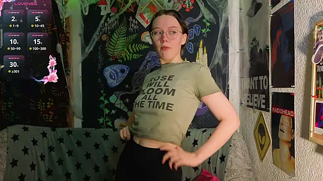 Snapshot of ReincarnatedAngel chatting on December 2025 09:34:01 PM ReincarnatedAngel online show from December 2025 09:34:01 PM