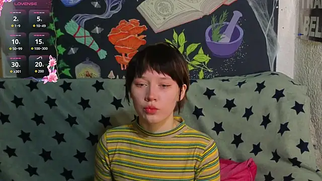 Snapshot of ReincarnatedAngel chatting on November 2025 09:30:01 PM ReincarnatedAngel online show from November 2025 09:30:01 PM