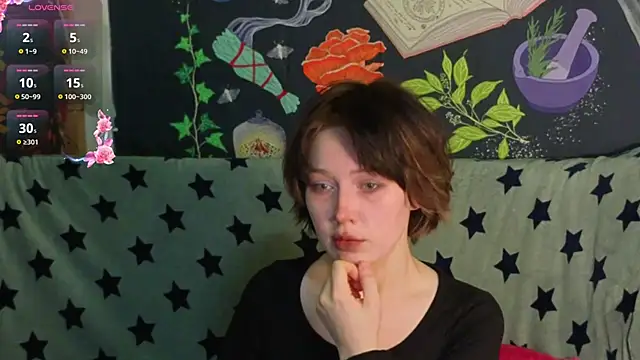 Snapshot of ReincarnatedAngel chatting on December 2025 09:27:01 PM ReincarnatedAngel online show from December 2025 09:27:01 PM