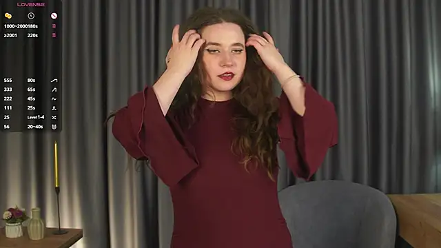 YuriFout online show from November 2025 11:03:02 AM