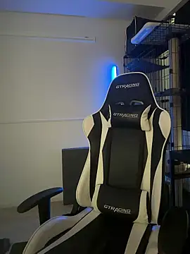 ericiii online show from February 2026 01:50:01 AM