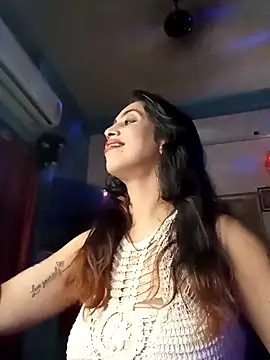 Darling Annie online show from November 2025 06:30:02 PM