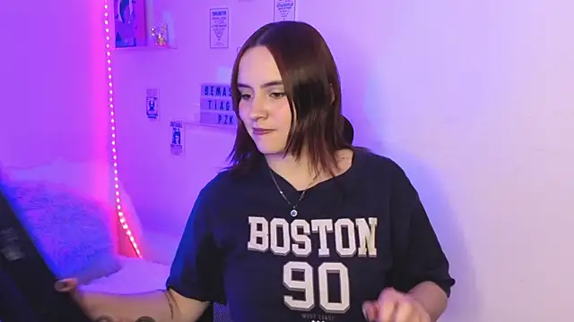 Emily Lindey online show from March 2026 02:19:02 AM