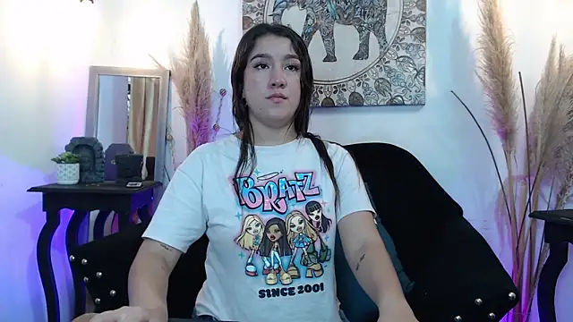 ZharaGag on u online show from November 2025 12:31:02 PM