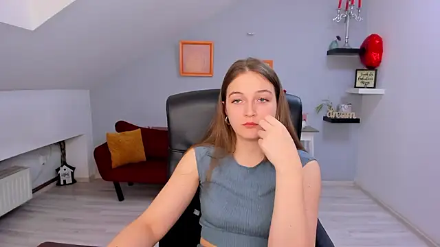 AnneWilsonn online show from March 2026 12:12:01 PM