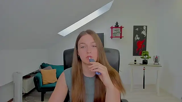 AnneWilsonn online show from May 2026 06:51:01 AM