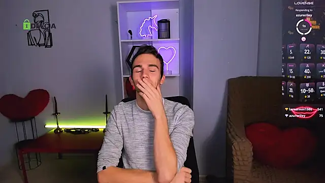 astren villo online show from November 2025 01:33:02 PM