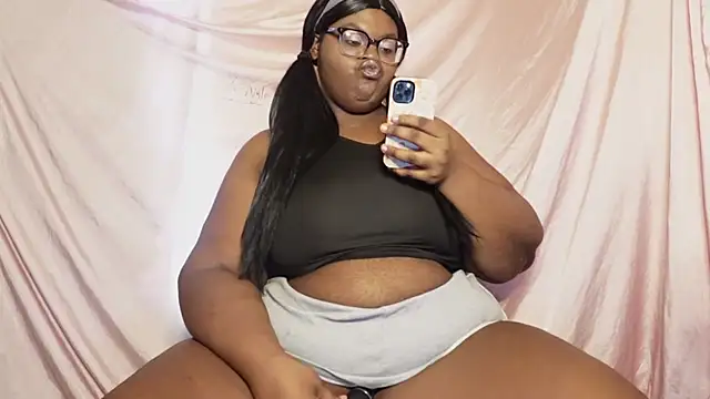TheChubbySiren online show from May 2026 02:29:01 PM
