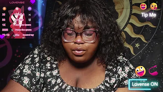 TheChubbySiren online show from December 2025 01:26:02 PM