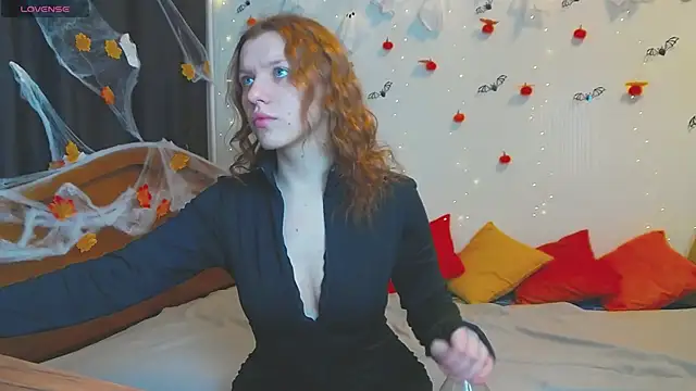 Snapshot of MeganNewCat chatting on October 2025 01:20:01 PM MeganNewCat online show from October 2025 01:20:01 PM