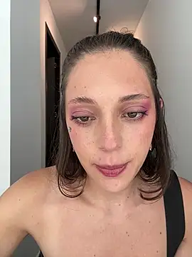 Snapshot of Ryan_ruru chatting on February 2026 02:02:01 PM Ryan ruru online show from February 2026 02:02:01 PM