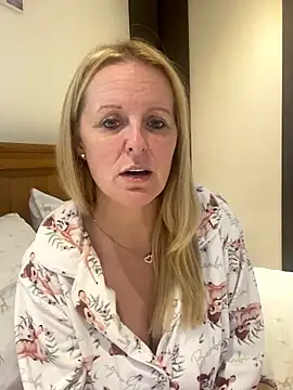 Snapshot of madamlillyrose chatting on October 2025 10:36:01 AM madamlillyrose online show from October 2025 10:36:01 AM