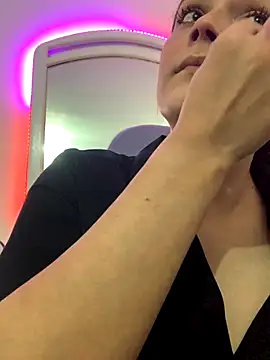 La-Gatiita-trans online show from December 2025 09:27:01 PM