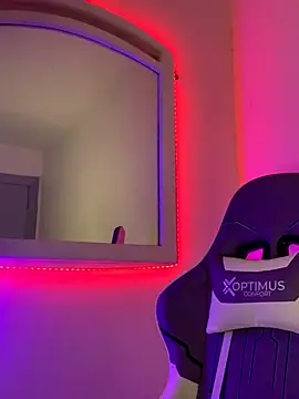 La-Gatiita-trans online show from November 2025 02:28:02 AM