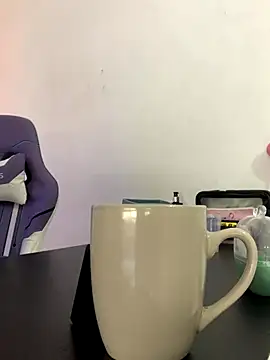 La-Gatiita-trans online show from November 2025 02:21:01 PM