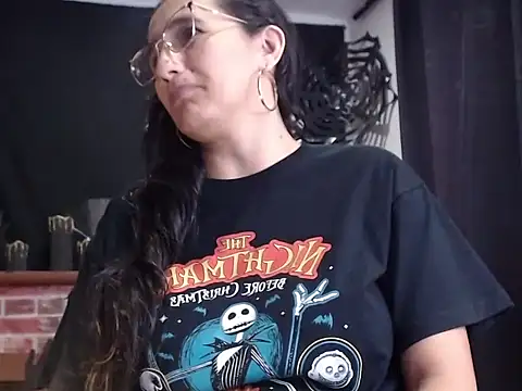 Snapshot of Lucyy_Naugthy chatting on October 2025 12:59:02 PM Lucyy Naugthy online show from October 2025 12:59:02 PM