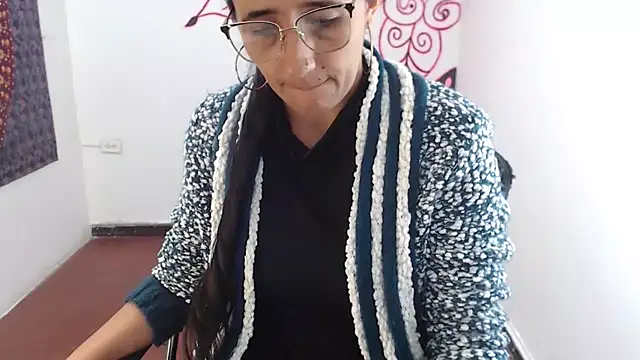 Lucyy Naugthy online show from March 2026 01:14:01 PM