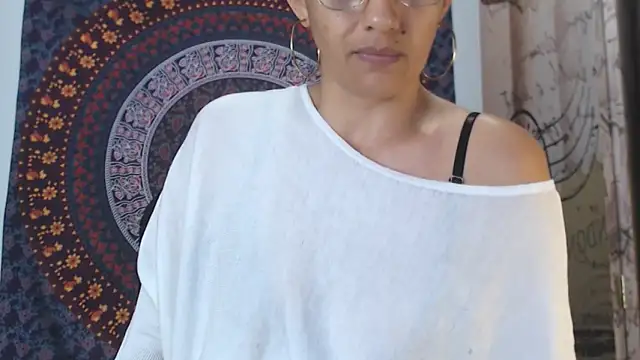 Lucyy Naugthy online show from February 2026 12:50:02 PM