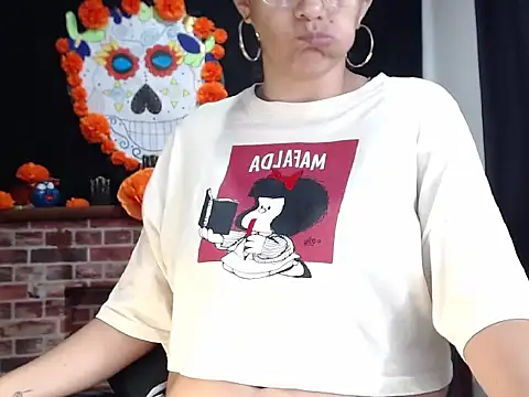 Snapshot of Lucyy_Naugthy chatting on November 2025 01:15:01 PM Lucyy Naugthy online show from November 2025 01:15:01 PM