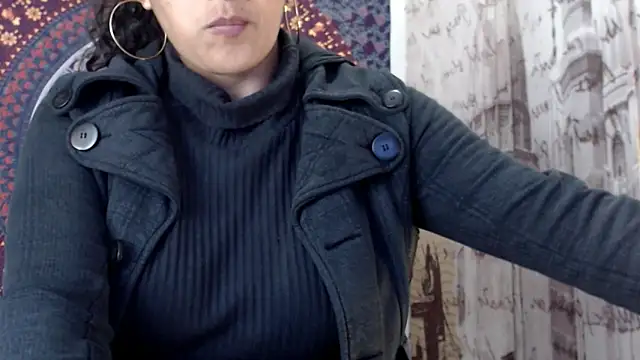 Lucyy Naugthy online show from February 2026 01:52:02 PM