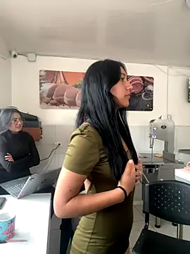 Snapshot of Nahomy_cute1 chatting on November 2025 08:46:01 PM Nahomy cute1 online show from November 2025 08:46:01 PM