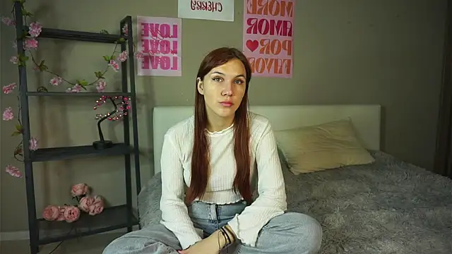 DanetteGutta online show from October 2025 06:43:02 PM