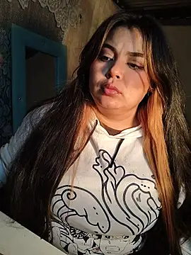 Snapshot of EliaStone05 chatting on December 2025 05:44:01 AM EliaStone05 online show from December 2025 05:44:01 AM