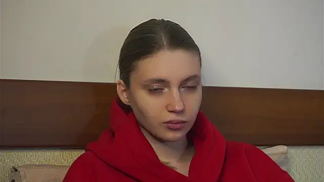 Snapshot of RoslynArcuo chatting on December 2025 08:42:02 PM RoslynArcuo online show from December 2025 08:42:02 PM